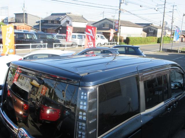 ヴォクシー ハイブリッドＸ　ワンオーナー／衝突被害軽減システム／ワンセグナビ／バックカメラ／ＥＴＣ／ＣＤ＆ＤＶＤ再生可能／ブルートゥース／ＵＳＢ入力端子／ドライブレコーダー／プッシュスタート／左側パワースライドドア／ＨＩＤ（56枚目）