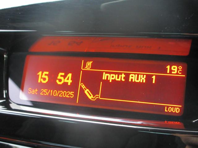 ＤＳ３ シック　衝突被害軽減システム／障害物センサー／ＥＴＣ／ＬＥＤヘッドランプ／ＣＤ再生可能／ブルートゥース／ＡＵＸ／ＵＳＢ入力端子／クルーズコントロール／オートエアコン／スペアタイヤ／フォグランプ（15枚目）