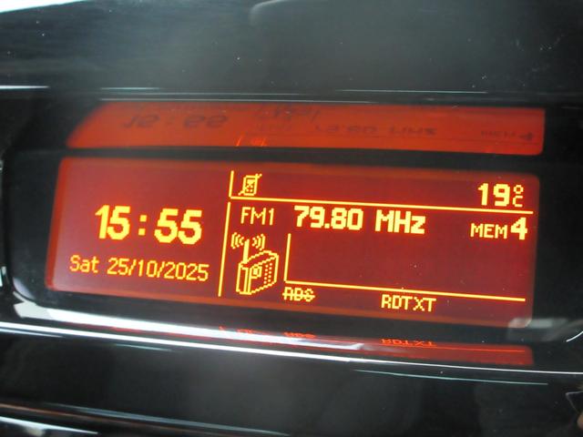 ＤＳ３ シック　衝突被害軽減システム／障害物センサー／ＥＴＣ／ＬＥＤヘッドランプ／ＣＤ再生可能／ブルートゥース／ＡＵＸ／ＵＳＢ入力端子／クルーズコントロール／オートエアコン／スペアタイヤ／フォグランプ（17枚目）