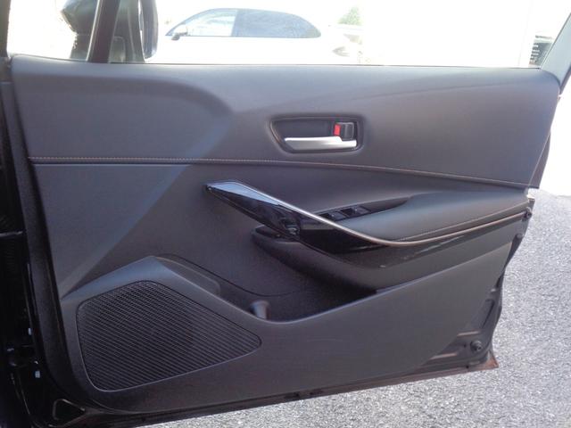 カローラツーリング ハイブリッド　ダブルバイビー　衝突被害軽減システム／ブラインドスポットモニター／リアクロストラフィックアラート／フルセグナビ／バックカメラ／ＥＴＣ／ワンオーナー／スペアタイヤ／前後ドラレコ／道路標識表示／ＡｐｐｌｅＣａｒＰｌａｙ（31枚目）