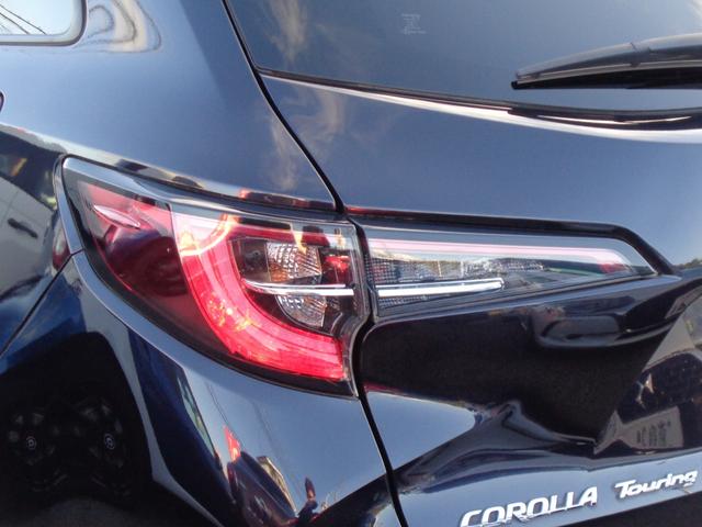 カローラツーリング ハイブリッド　ダブルバイビー　衝突被害軽減システム／ブラインドスポットモニター／リアクロストラフィックアラート／フルセグナビ／バックカメラ／ＥＴＣ／ワンオーナー／スペアタイヤ／前後ドラレコ／道路標識表示／ＡｐｐｌｅＣａｒＰｌａｙ（49枚目）