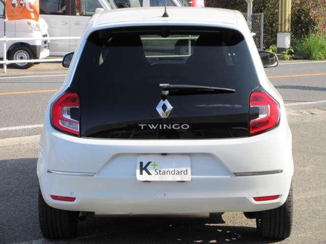 トゥインゴ シグネチャー　後期型／ディスプレイオーディオ／バックカメラ／ＥＴＣ／ワンオーナー／限定５０台／シートヒーター／ＡｐｐｌｅＣａｒＰｌａｙ／ＡＵＸ／ＵＳＢ入力端子／ＬＥＤヘッドランプ（9枚目）