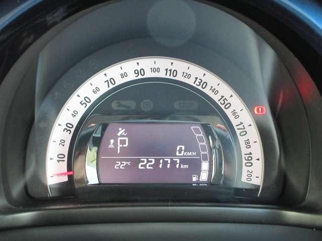 トゥインゴ シグネチャー　後期型／ディスプレイオーディオ／バックカメラ／ＥＴＣ／ワンオーナー／限定５０台／シートヒーター／ＡｐｐｌｅＣａｒＰｌａｙ／ＡＵＸ／ＵＳＢ入力端子／ＬＥＤヘッドランプ（28枚目）