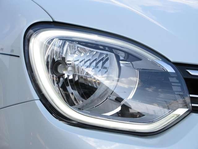 トゥインゴ シグネチャー　後期型／ディスプレイオーディオ／バックカメラ／ＥＴＣ／ワンオーナー／限定５０台／シートヒーター／ＡｐｐｌｅＣａｒＰｌａｙ／ＡＵＸ／ＵＳＢ入力端子／ＬＥＤヘッドランプ（34枚目）