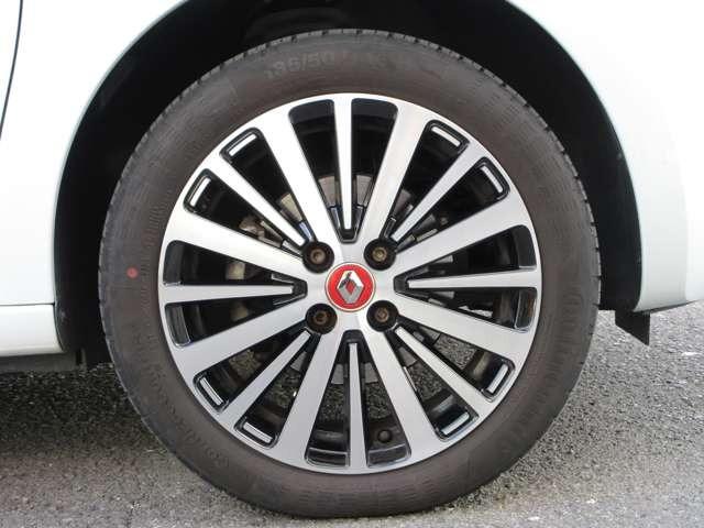 トゥインゴ シグネチャー　後期型／ディスプレイオーディオ／バックカメラ／ＥＴＣ／ワンオーナー／限定５０台／シートヒーター／ＡｐｐｌｅＣａｒＰｌａｙ／ＡＵＸ／ＵＳＢ入力端子／ＬＥＤヘッドランプ（36枚目）