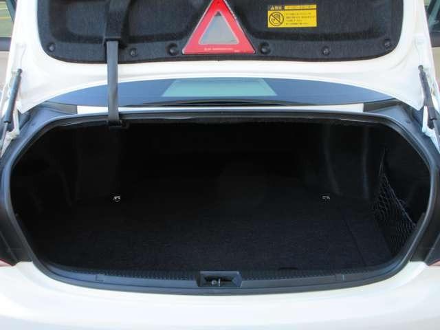 �u�����ЂƂ�ł��C�y�ɂ����X�E���w�������邨�X�v���R���Z�v�g�ɂ��X�Â���A�T�[�r�X���s���Ă���܂��B�@�����������ԂŐ��m���L�x�ȃX�^�b�t���^���s���ȓ_�����������Ȃ��Ƀs�b�^���̈���T���܂��B