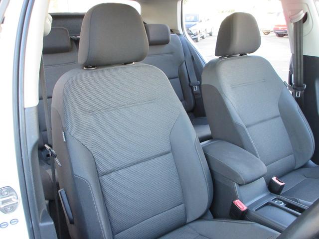 ゴルフ TSIコンフォートライン 衝突被害軽減システム/フルセグナビ/バックカメラ/前後ドラレコ/CD&DVD再生可能/ブルートゥース/ETC/パドルシフト/クルーズコントロール/HIDヘッドライト/フォグランプ/アルミホイール(14枚目)