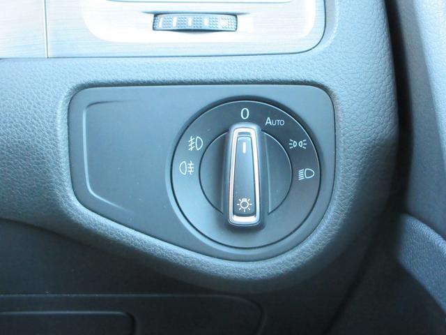 ゴルフ TSIコンフォートライン 衝突被害軽減システム/フルセグナビ/バックカメラ/前後ドラレコ/CD&DVD再生可能/ブルートゥース/ETC/パドルシフト/クルーズコントロール/HIDヘッドライト/フォグランプ/アルミホイール(31枚目)