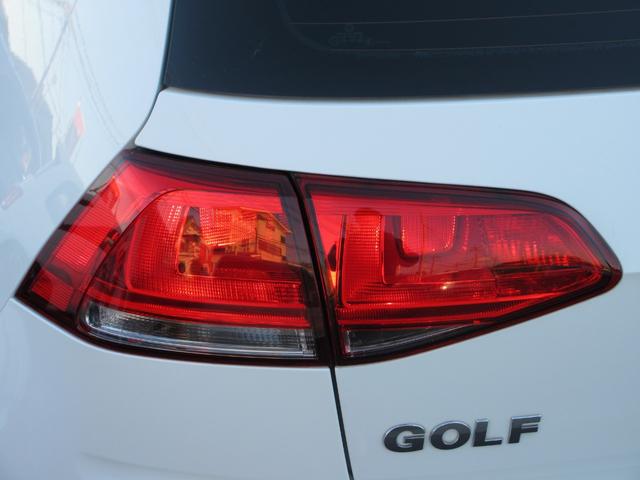 ゴルフ TSIコンフォートライン 衝突被害軽減システム/フルセグナビ/バックカメラ/前後ドラレコ/CD&DVD再生可能/ブルートゥース/ETC/パドルシフト/クルーズコントロール/HIDヘッドライト/フォグランプ/アルミホイール(49枚目)