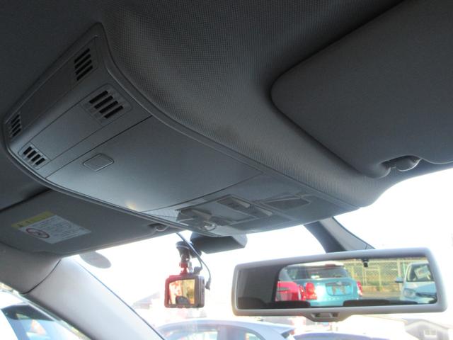 ゴルフ TSIコンフォートライン 衝突被害軽減システム/フルセグナビ/バックカメラ/前後ドラレコ/CD&DVD再生可能/ブルートゥース/ETC/パドルシフト/クルーズコントロール/HIDヘッドライト/フォグランプ/アルミホイール(52枚目)