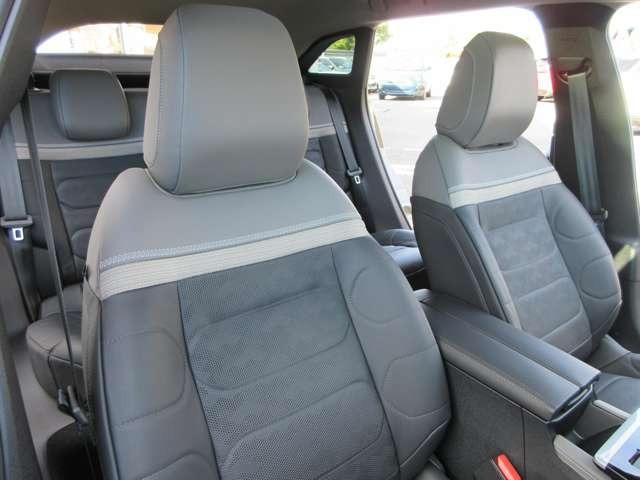 Ｃ５ Ｘ マックス　プラグインハイブリッド　サンルーフ／ヘッドアップディスプレイ／衝突被害軽減システム／ブラインドスポットモニター／リアクロストラフィックアラート／デジタルインナーミラー／ベンチレーション＆マッサージ機能付ハーフレザーシート（14枚目）