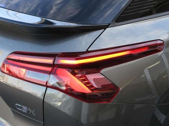 Ｃ５ Ｘ マックス　プラグインハイブリッド　サンルーフ／ヘッドアップディスプレイ／衝突被害軽減システム／ブラインドスポットモニター／リアクロストラフィックアラート／デジタルインナーミラー／ベンチレーション＆マッサージ機能付ハーフレザーシート（49枚目）