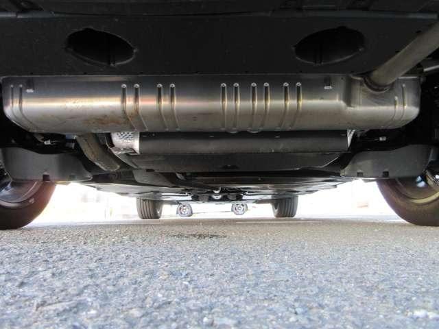 Ｃ５ Ｘ マックス　プラグインハイブリッド　サンルーフ／ヘッドアップディスプレイ／衝突被害軽減システム／ブラインドスポットモニター／リアクロストラフィックアラート／デジタルインナーミラー／ベンチレーション＆マッサージ機能付ハーフレザーシート（60枚目）