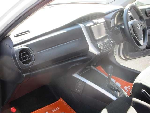 カローラフィールダー ハイブリッド　ＥＸ　衝突被害軽減システム／メモリーナビ／Ｂｌｕｅｔｏｏｔｈ／バックカメラ／ＥＴＣ／プッシュスタート／ナノイー付オートエアコン／サイドエアバッグ／障害物センサー（19枚目）