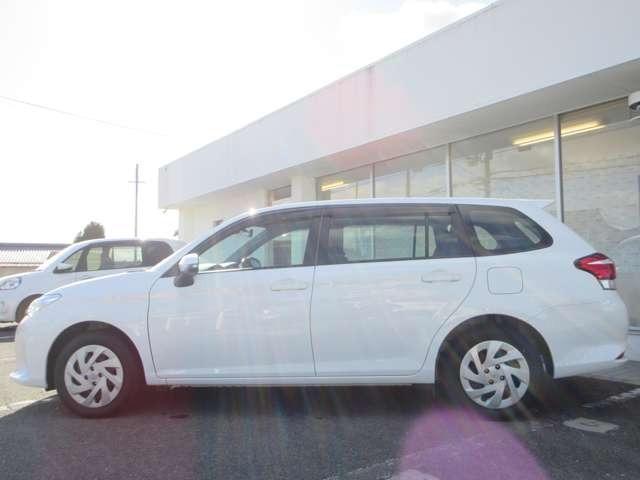 カローラフィールダー ハイブリッド　ＥＸ　衝突被害軽減システム／メモリーナビ／Ｂｌｕｅｔｏｏｔｈ／バックカメラ／ＥＴＣ／プッシュスタート／ナノイー付オートエアコン／サイドエアバッグ／障害物センサー（32枚目）