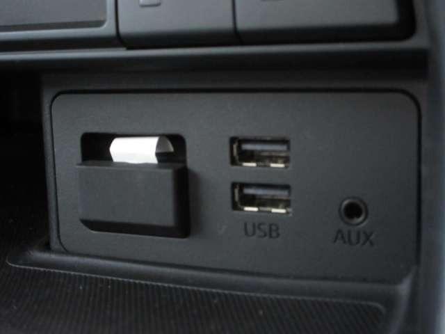 ロードスターＲＦ ＶＳ　ＢＯＳＥサウンド／衝突被害軽減システム／ブラインドスポットモニター／ヒーター付茶革シート／オートエグゼハンドル／フルセグナビ／ＣＤ＆ＤＶＤ再生可能／Ｂｌｕｅｔｏｏｔｈ／バックカメラ／ドラレコ／ＥＴＣ（27枚目）