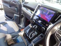 おトクな登録済み（届出済み）未使用車をおもに取扱いしておりますので価格に厳しい女性のかたにもご満足いただけるはずです。 5