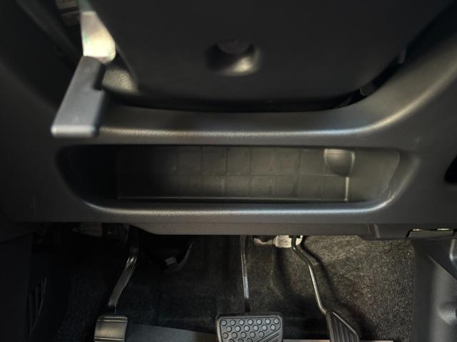 キャスト アクティバＧ　リミテッド　ＳＡＩＩＩ　１５インチアルミホイール　ＬＥＤヘッドランプ　ＬＥＤフォグランプ　革巻きチルトステアリング　ＵＶカットガラス（22枚目）