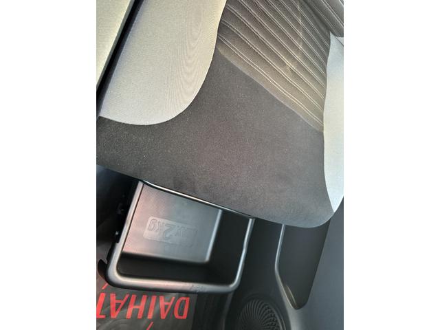 キャスト アクティバＧ　リミテッド　ＳＡＩＩＩ　１５インチアルミホイール　ＬＥＤヘッドランプ　ＬＥＤフォグランプ　革巻きチルトステアリング　ＵＶカットガラス（35枚目）