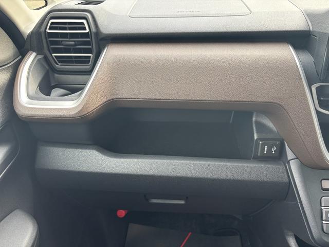 ムーヴ ＲＳ　キーフリーシステム　プッシュボタンスタート　ＬＥＤヘッドライト　１５インチアルミホイール　両側パワースライドドア　カラーマルチインフォメーションディスプレイ（31枚目）