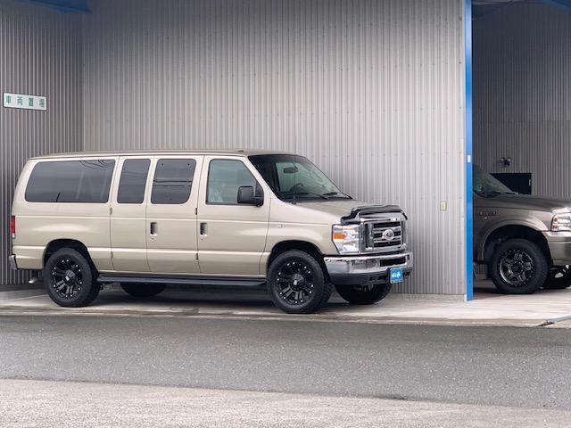 Ｅ－１５０ 　ＸＬＴ　ＰＲＥＭＩＵＭ　オートチェック有　純正レザーシート　７人乗り　３ナンバー登録　２０１４ｙモデル（11枚目）