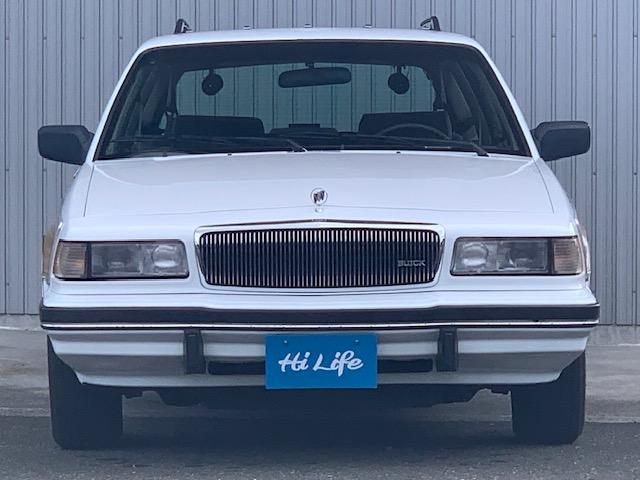 ビュイックリーガル エステートワゴン　ディーラー車　コラムＡＴ　ベンチシート　８人乗り　オリジナル　ルーフレール　ホワイトリボンタイヤ（2枚目）