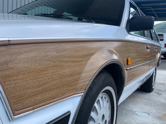 ビュイックリーガル エステートワゴン　ディーラー車　コラムＡＴ　ベンチシート　８人乗り　オリジナル　ルーフレール　ホワイトリボンタイヤ（22枚目）