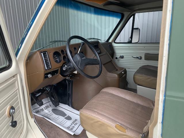 シボレーシェビーバン 　シェビーバン　Ｇ３０　コンバージョン　国内未登録車　新品タイヤ　ブレーキ　足回り整備済（24枚目）