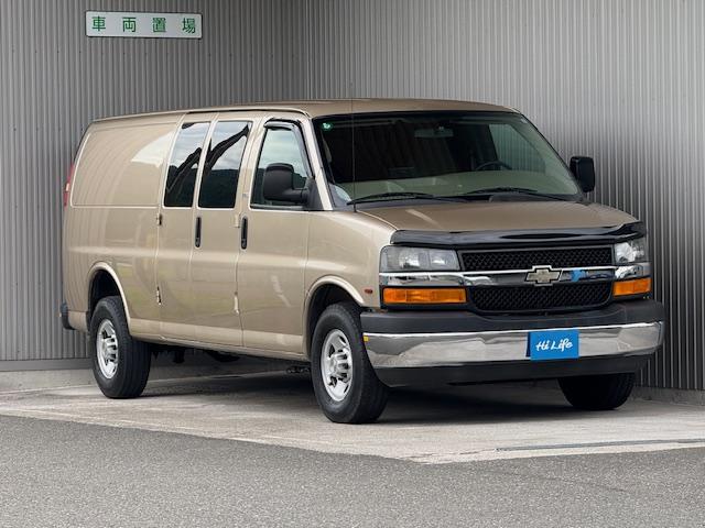 シボレーエクスプレス ＬＳ　新車並行　６Ｌエンジン　オートチェック有　カーゴバン　１ナンバー　２人乗り（12枚目）