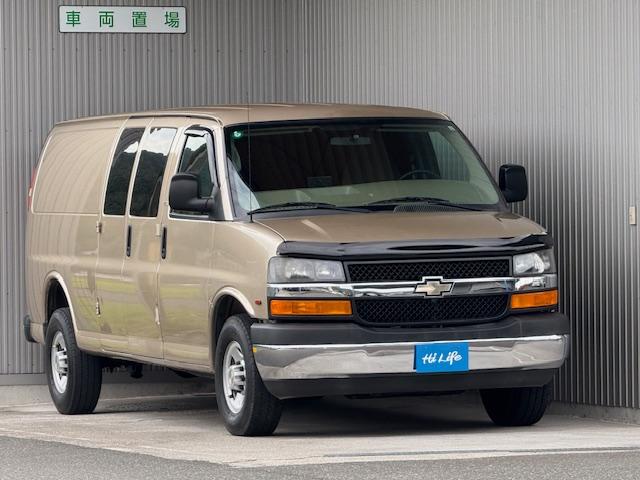 シボレーエクスプレス ＬＳ　新車並行　６Ｌエンジン　オートチェック有　カーゴバン　１ナンバー　２人乗り（13枚目）