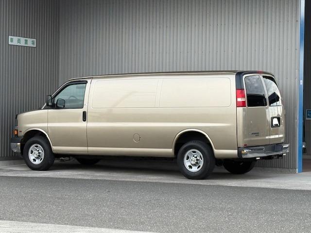 シボレーエクスプレス ＬＳ　新車並行　６Ｌエンジン　オートチェック有　カーゴバン　１ナンバー　２人乗り（18枚目）