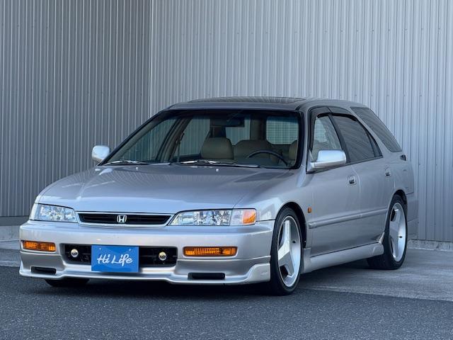 アコードワゴン ＥＸ　新車並行　レザーシート　サンルーフ　ローダウン　エアロ　１７ＡＷ　ＬＥＤヘッドライト（8枚目）