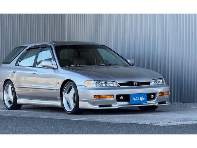 アコードワゴン ＥＸ　新車並行　レザーシート　サンルーフ　ローダウン　エアロ　１７ＡＷ　ＬＥＤヘッドライト（9枚目）