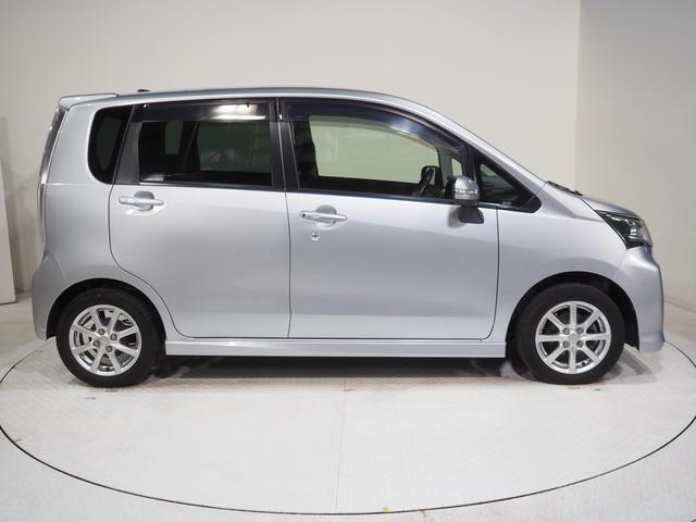 ムーヴ カスタム　Ｘ　２ＷＤ　ＬＥＤヘッドライト　オートライト　リモコンエンジンスターター　オートエアコン　キーフリーシステム　ＣＤ／カセットチューナー　電動格納ドアミラー　アルミホイール　アイドリングストップ（4枚目）