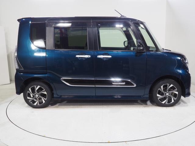 タント カスタムＸセレクション　４ＷＤ　両側パワースライドドア　ダイハツ純正ナビ　パノラマモニター　ナビ連動ドライブレコーダー　後席フリップダウンモニター　リモコンエンジンスターター　シートヒーター　スマートアシスト（4枚目）