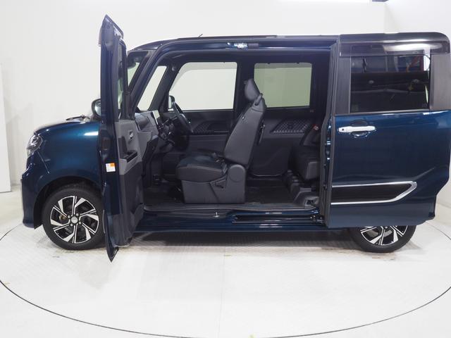 タント カスタムＸセレクション　４ＷＤ　両側パワースライドドア　ダイハツ純正ナビ　パノラマモニター　ナビ連動ドライブレコーダー　後席フリップダウンモニター　リモコンエンジンスターター　シートヒーター　スマートアシスト（9枚目）