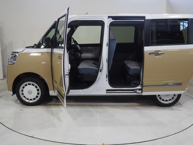 ムーヴキャンバス ストライプスＧ　４ＷＤ　両側パワースライドドア　ＬＥＤヘッドライト　オートライト　スマホ連携ディスプレイオーディオ　バックモニター　ワイヤレス充電器ｑｉ（チー）　運転席助手席シートヒーター　オートエアコン（9枚目）