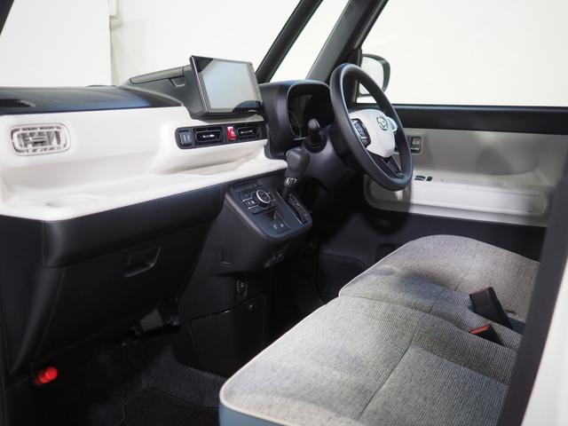 ムーヴキャンバス ストライプスＧ　４ＷＤ　両側パワースライドドア　ＬＥＤヘッドライト　オートライト　スマホ連携ディスプレイオーディオ　バックモニター　ワイヤレス充電器ｑｉ（チー）　運転席助手席シートヒーター　オートエアコン（10枚目）