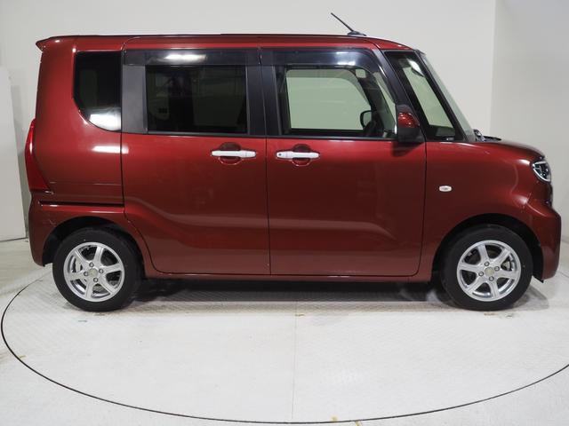 タント Ｘ　４ＷＤ　両側スライドドア左電動　ＬＥＤヘッドライト　オートライト　ダイハツ純正ナビ　バックモニター　ナビ連動ドライブレコーダー　キーフリーシステム　シートヒーター　アイドリングストップ（4枚目）