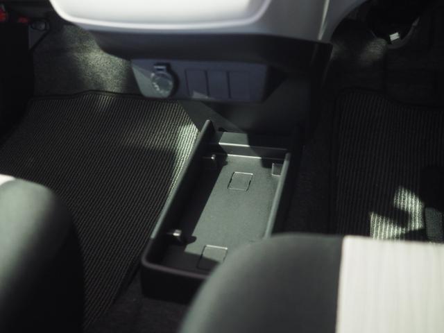 ミライース Ｘ　ＳＡＩＩＩ　４ＷＤ　スマートアシスト　ＬＥＤヘッドライト　オートライト　ＣＤチューナー　キーレスエントリー　前後コーナーセンサー　デジタルメーター　オートハイビーム　アイドリングストップ　ＶＳＣ（横滑り抑制機能）（29枚目）