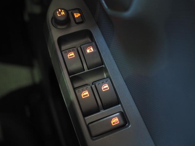 ミライース Ｘ　ＳＡＩＩＩ　４ＷＤ　スマートアシスト　ＬＥＤヘッドライト　オートライト　ＣＤチューナー　キーレスエントリー　前後コーナーセンサー　デジタルメーター　オートハイビーム　アイドリングストップ　ＶＳＣ（横滑り抑制機能）（32枚目）