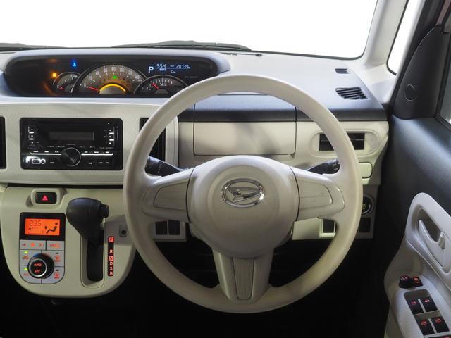 �^�]�Ȃ܂��B�X�C�b�`�⃌�o�[�����g���₷���z�u����Ă��܂��B