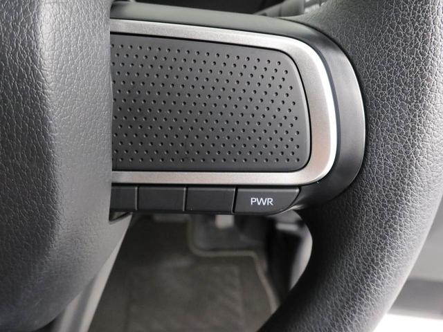 D assist 切替ステアリングスイッチ搭載。パワーモードで余裕のある軽快な走りを、エコモードで燃費重視のスマートな走りを。2つの走行モードをワンタッチで選択できます