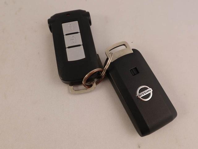 デイズルークス ハイウェイスター X Gパッケージ 両側電動スライドドア ナビ バックカメラ 全方位モニター テレビチューナー キーフリー イモビライザー アイドリングストップ ETC 両側電動スライドドア アルミホイール ディスチャージヘッドライト 禁煙車(8枚目)