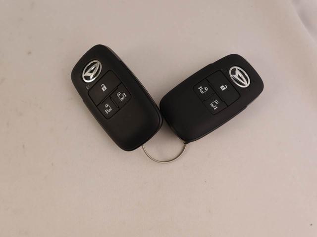 タント Ｘ　エアコン　パワステ　パワーウィンドウ　ＡＢＳ　エアバック　キーフリー（8枚目）