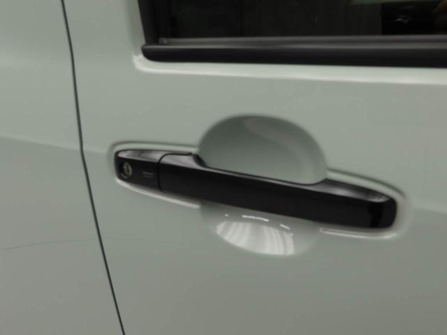 中古車は一物一価、同じようなお車でも、整備状況、外内装の状態など様々です。