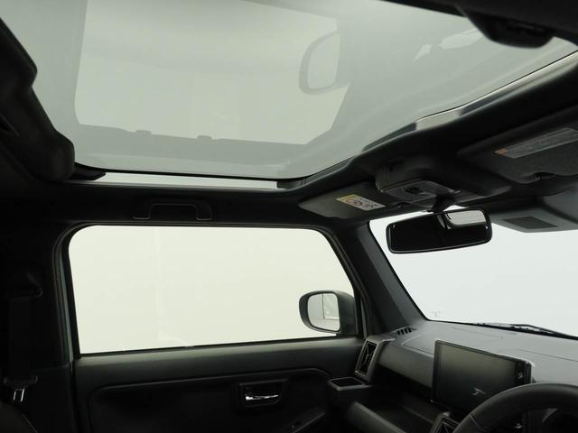 ガラスルーフ搭載で車内の解放感が一気にアップ！開放的なドライブをお楽しみいただけます