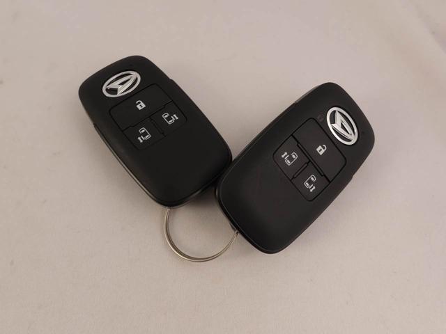 タント ウェルカムシートリフトX 純正10インチナビ 全周囲カメラ 衝突軽減ブレーキ LEDヘッドライト プッシュボタンスタート アイドリングストップ 電動パーキングブレーキ 障害物センサー 両側電動スライドドア 盗難防止システム 運転席・助手席シートヒーター(6枚目)