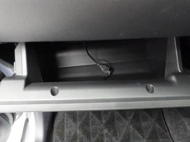 愛知ダイハツのお店では、ダイハツ車を知り尽くしたプロフェッショナルなサービススタッフが、専用の診断機器を使って各システムを点検しております。