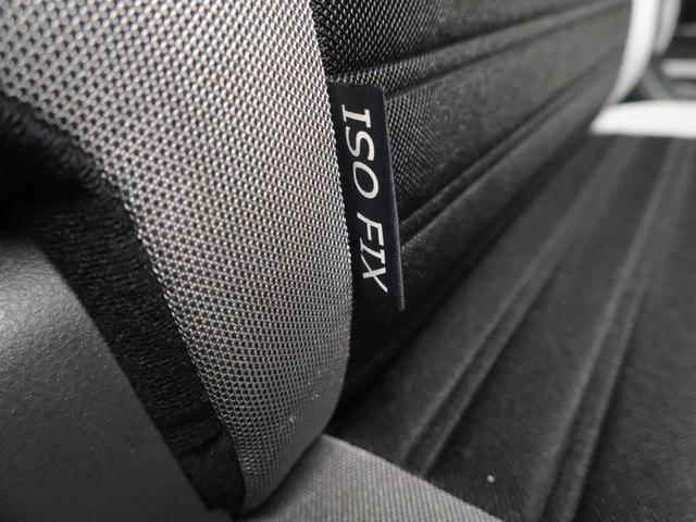 この中古車はルームクリーニングを施工をして展示しております。お客様が気持ちよくドライブして頂けるように一台一台丁寧に作業しています！是非店頭にてご確認ください。